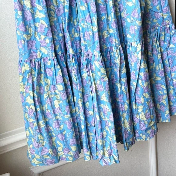 Coco Shop Short Sleeve Bell Sleeve Tiered V Neck MIDI Dress Blue Floral Sz S